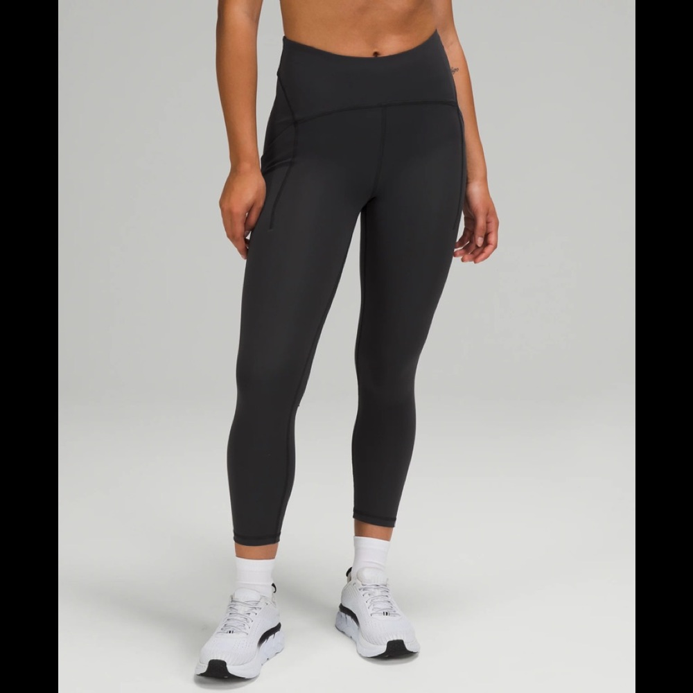 Lululemon Power thru high rise crop 23” size 6